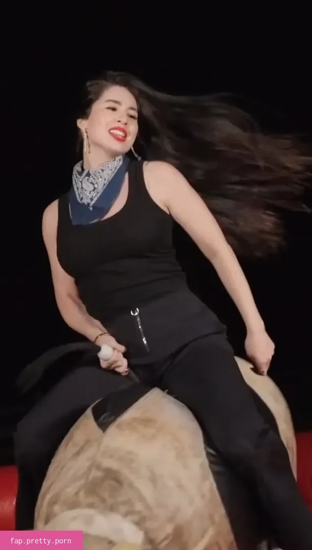 CarolineKwan - Photo #71