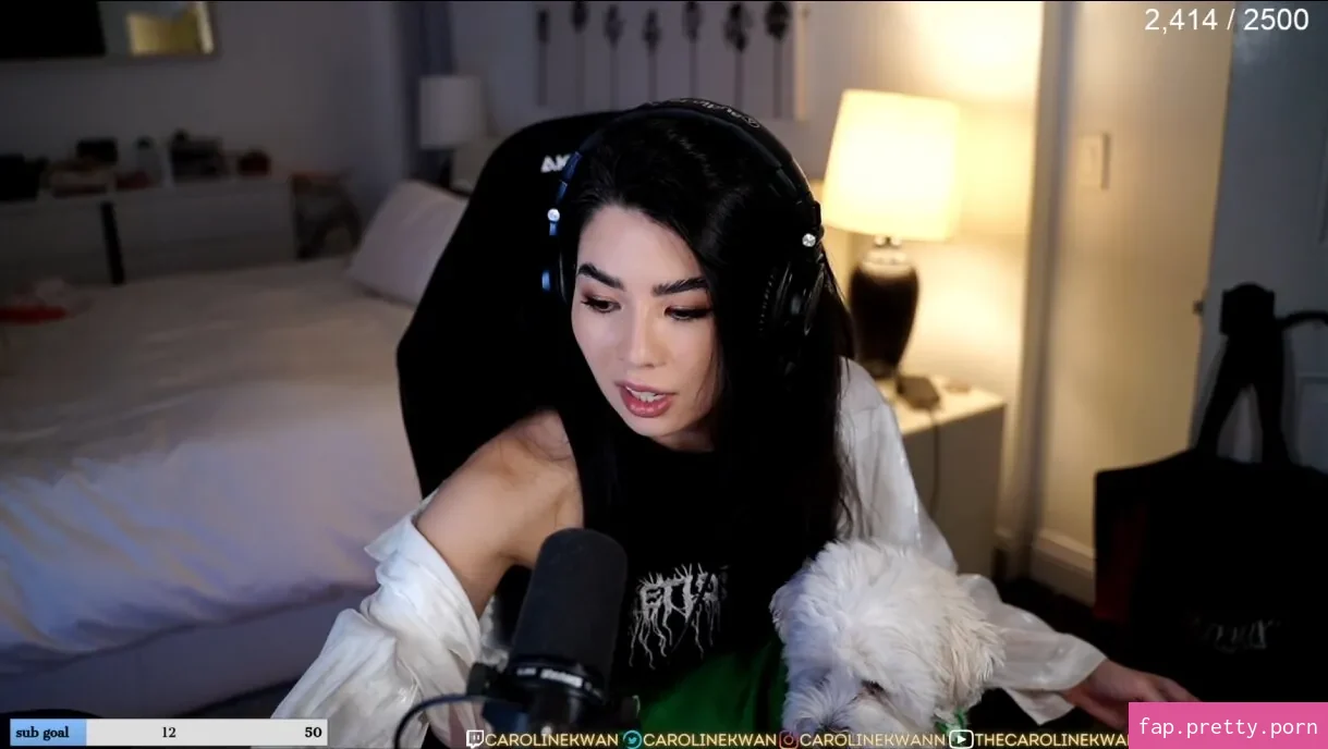 CarolineKwan - Photo #22