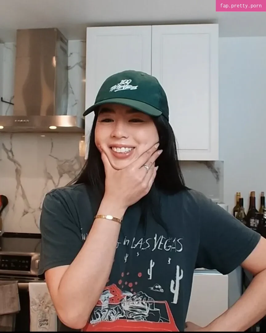 CarolineKwan - Photo #44