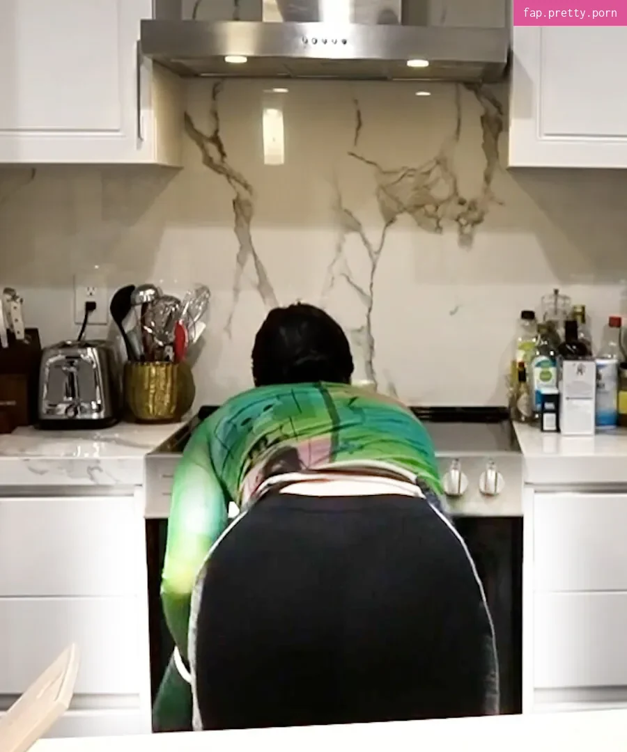 CarolineKwan content