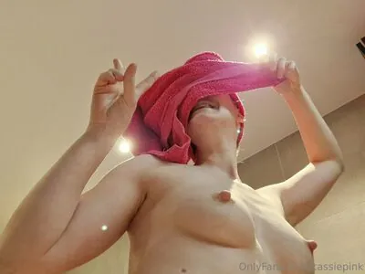 cassiepink content