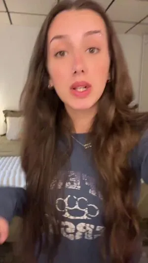 Charly Ashlynn content