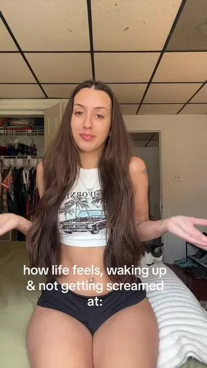 Charly Ashlynn content