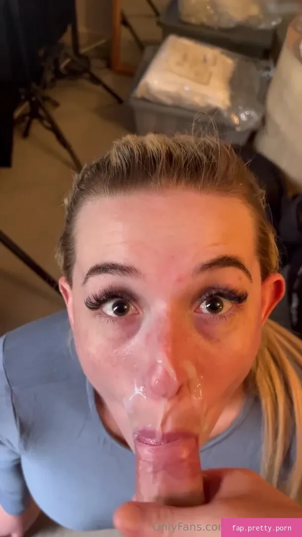 Chloe Amalia content