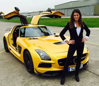 Cyndie Allemann content