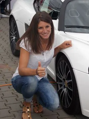 Cyndie Allemann content