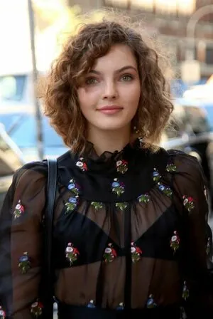 Camren Bicondova content