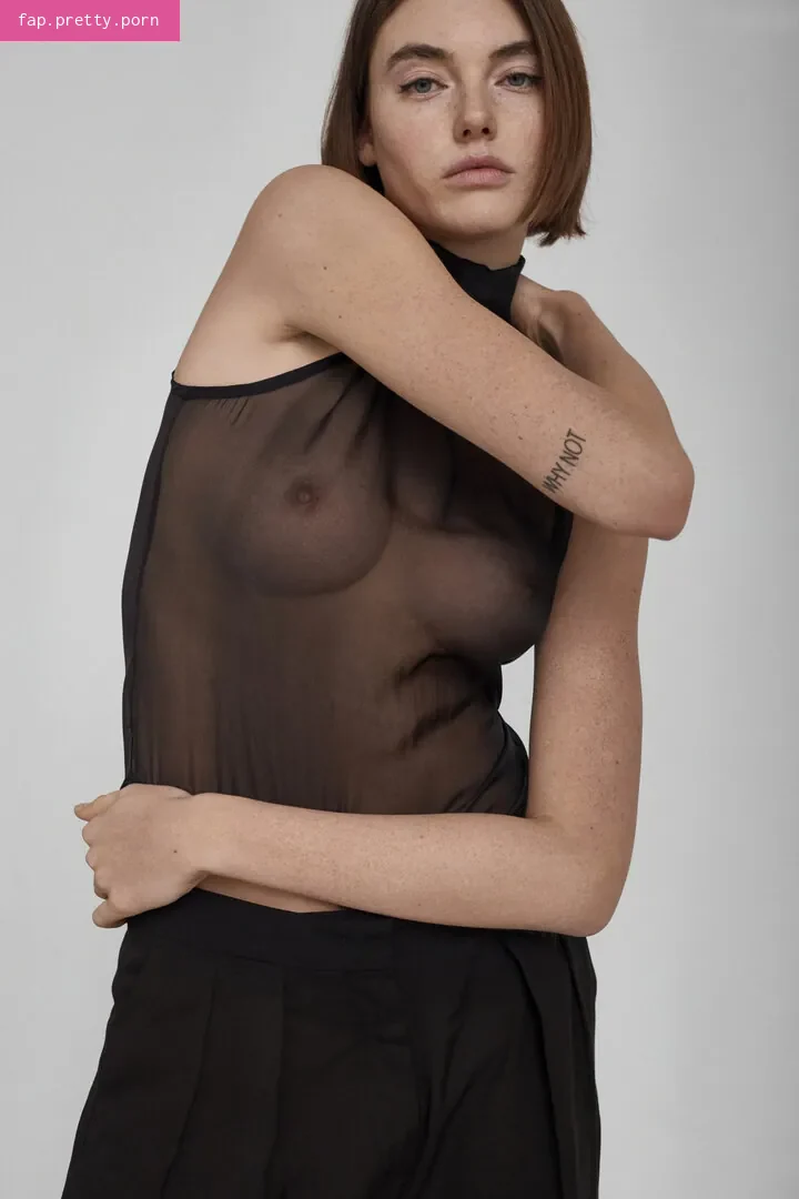 Celine Bethmann - Photo #05