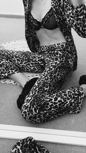 Celine Bethmann content