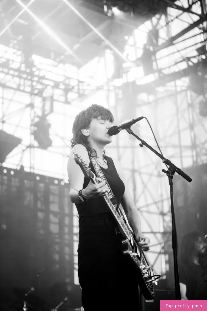 Courtney Barnett - Photo #06