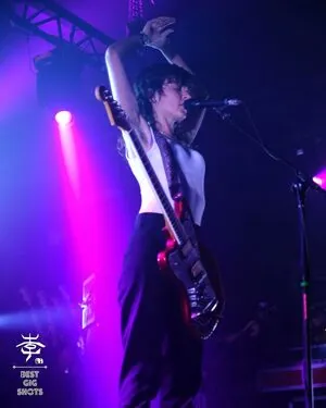 Courtney Barnett content