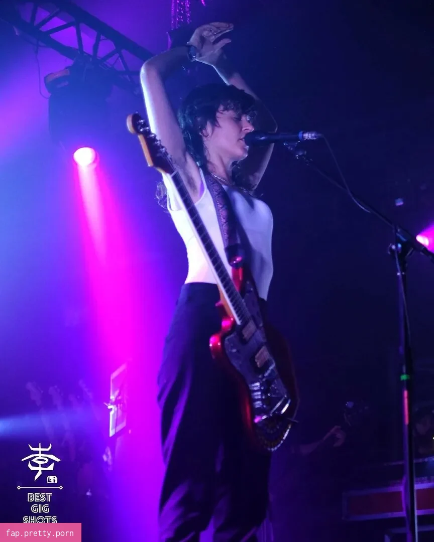 Courtney Barnett - Photo #21