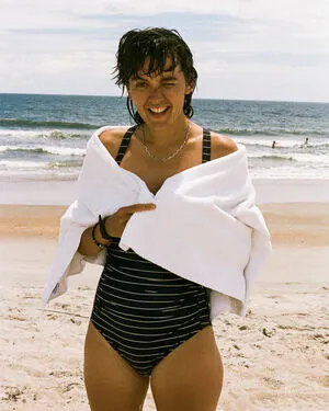 Courtney Barnett content