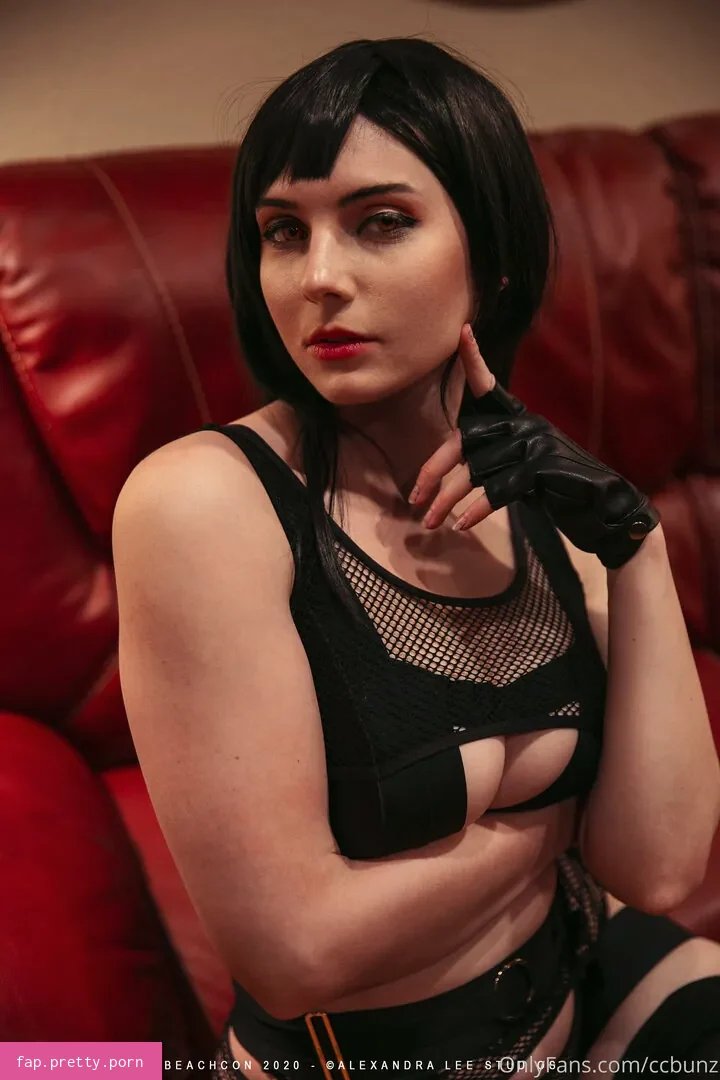 ccbunz / CCBunzCosplay / officialccbunz Nude Leaked OnlyFans Photo #28