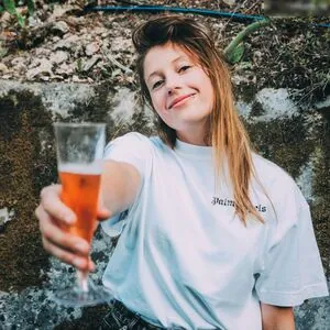 Charlotte De Witte content