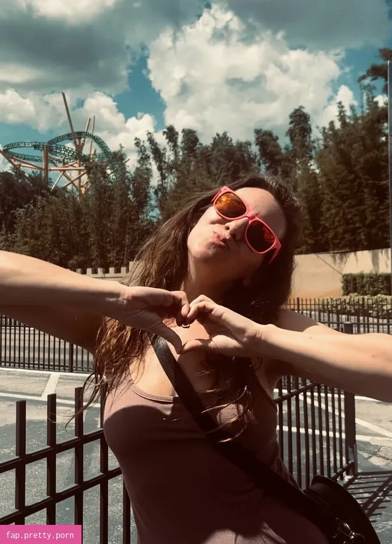 Celina19899 - Photo #08