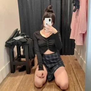 Caroline Favorino content