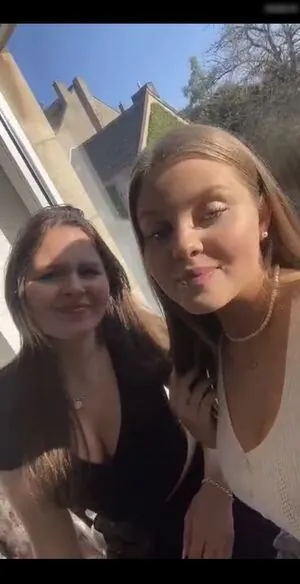 Chanelle.fms content