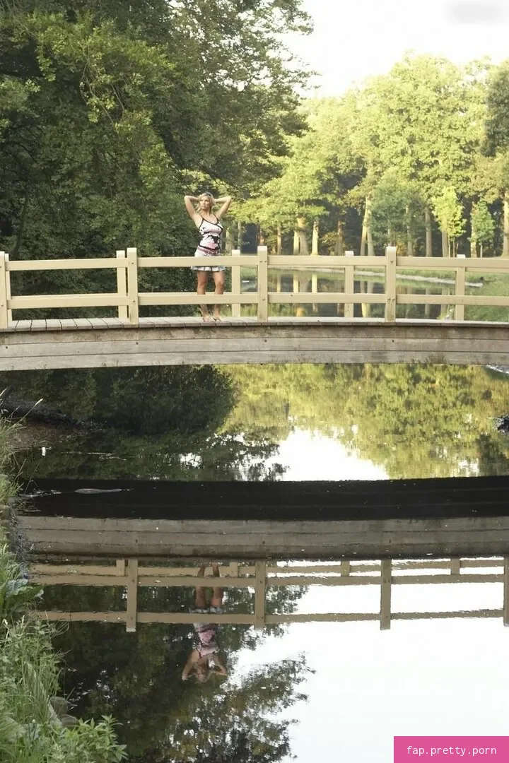 Carol Goldnerova - Photo #58