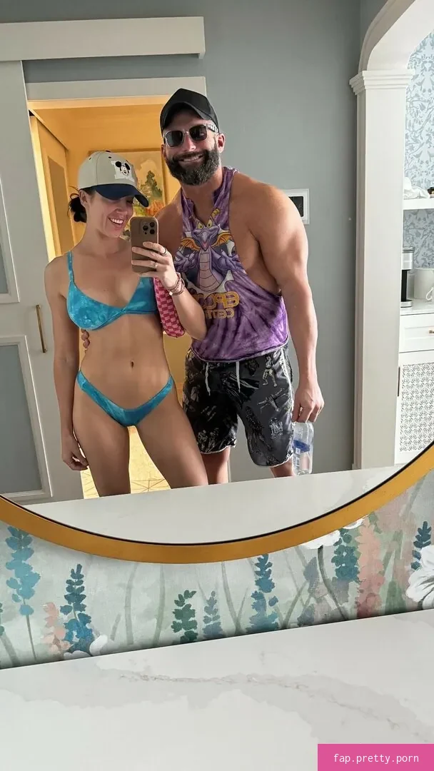 Chelsea Green - Photo #46