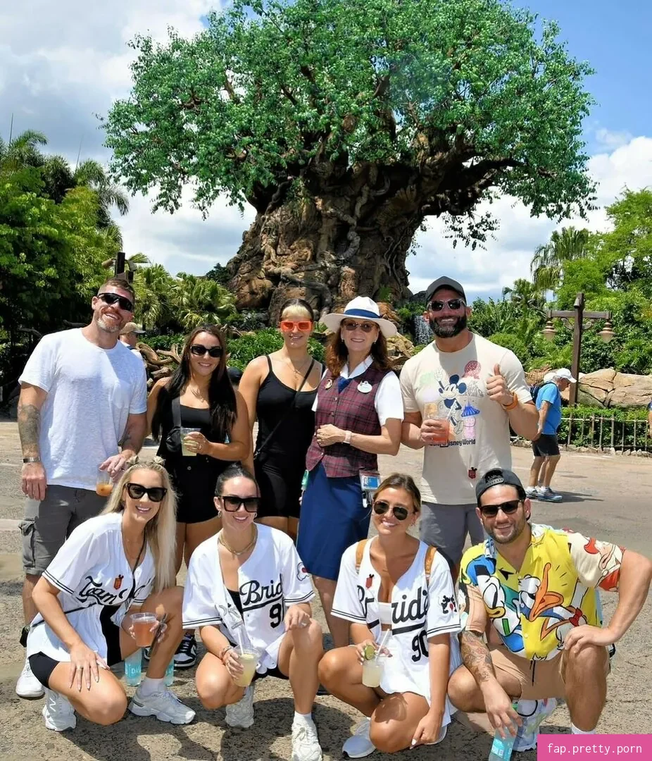 Chelsea Green - Photo #52