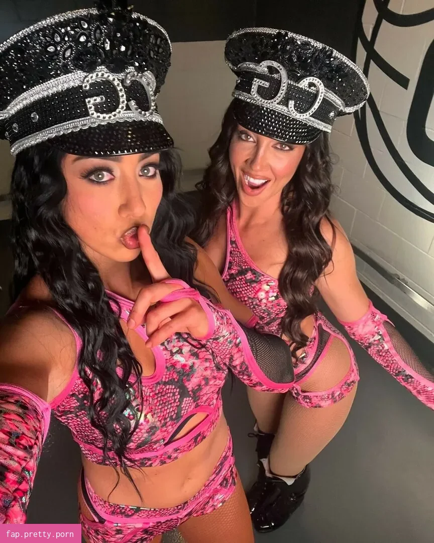 Chelsea Green - Photo #31