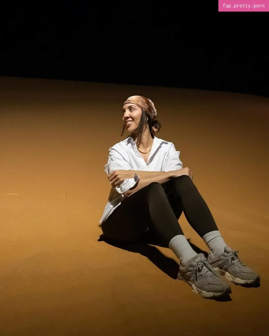 Chelsea Green - Photo #40