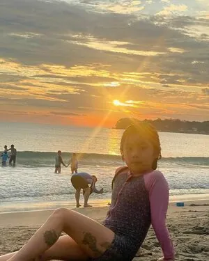 Christine Grace Co content