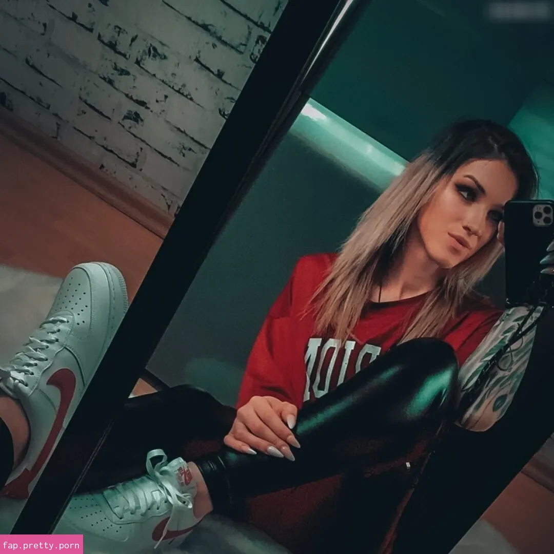 Chrissy86 - Photo #27