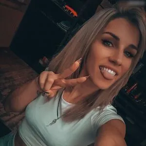 Chrissy86 content