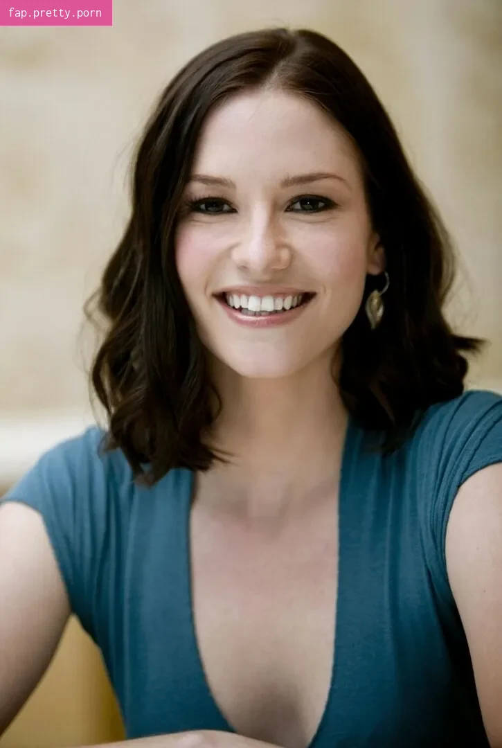 Chyler Leigh - Photo #11