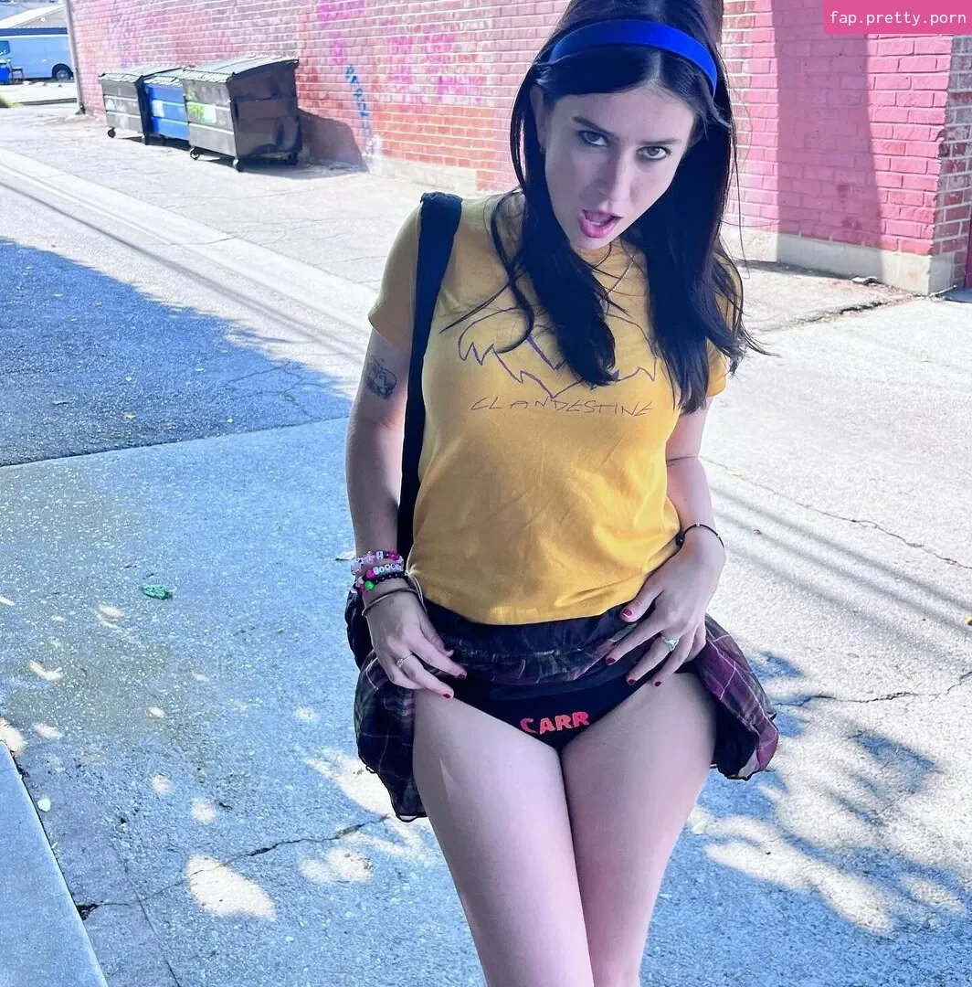 Carly McLellan - Photo #15