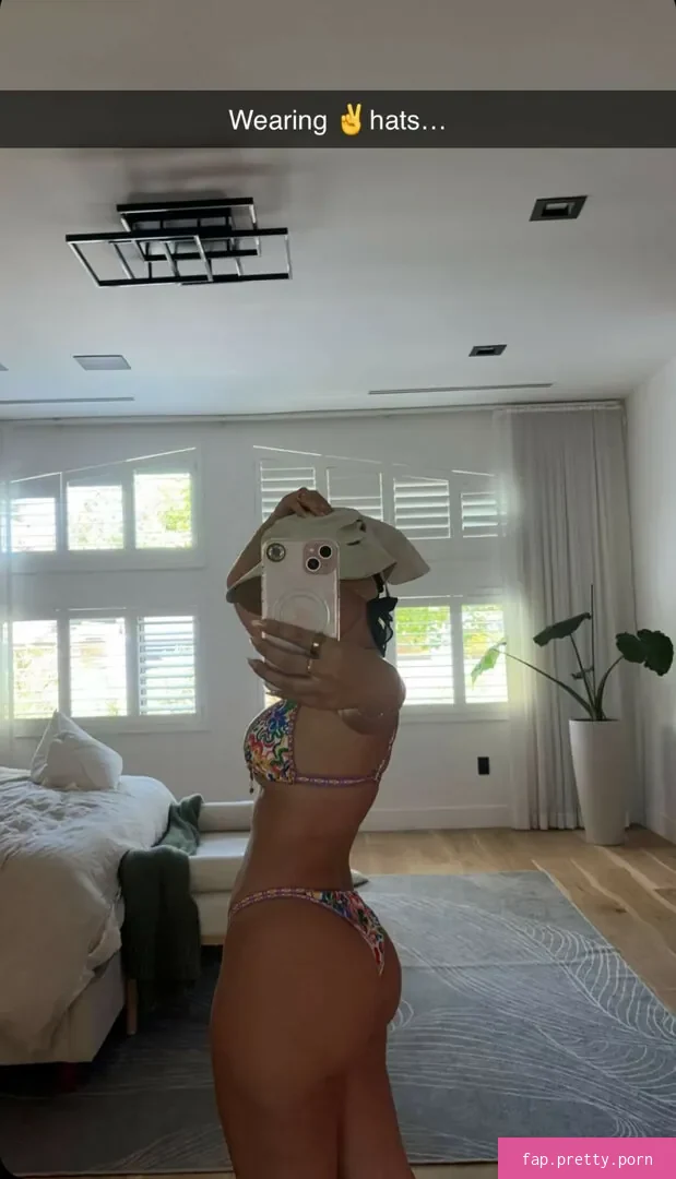 Catherine Mcbroom / Catherine Paiz
