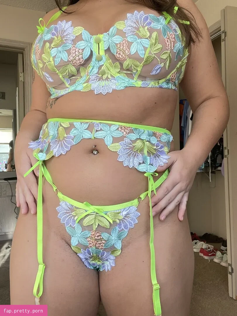 Carena Parsons content