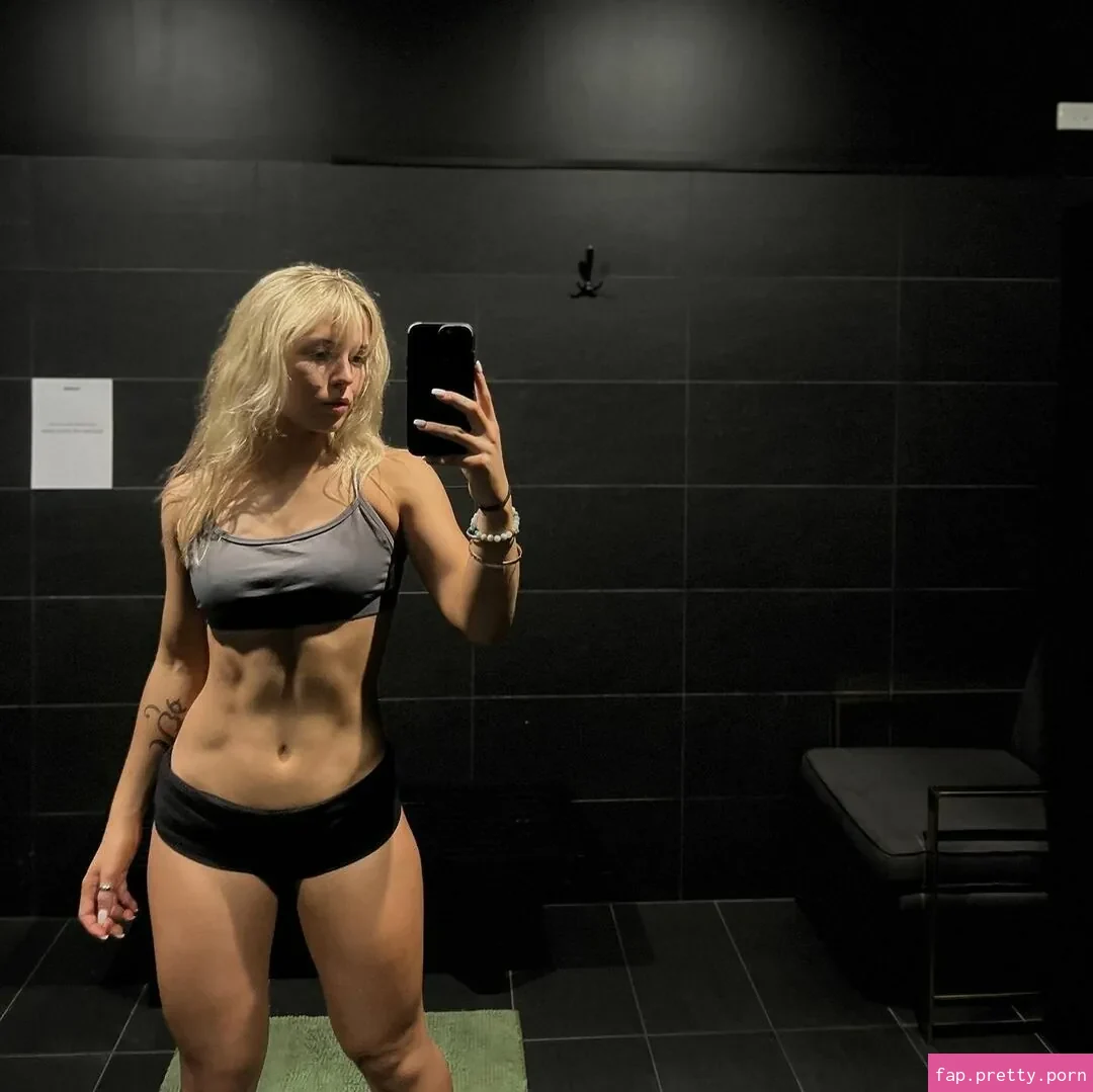 Chelsea Pearce - Photo #10