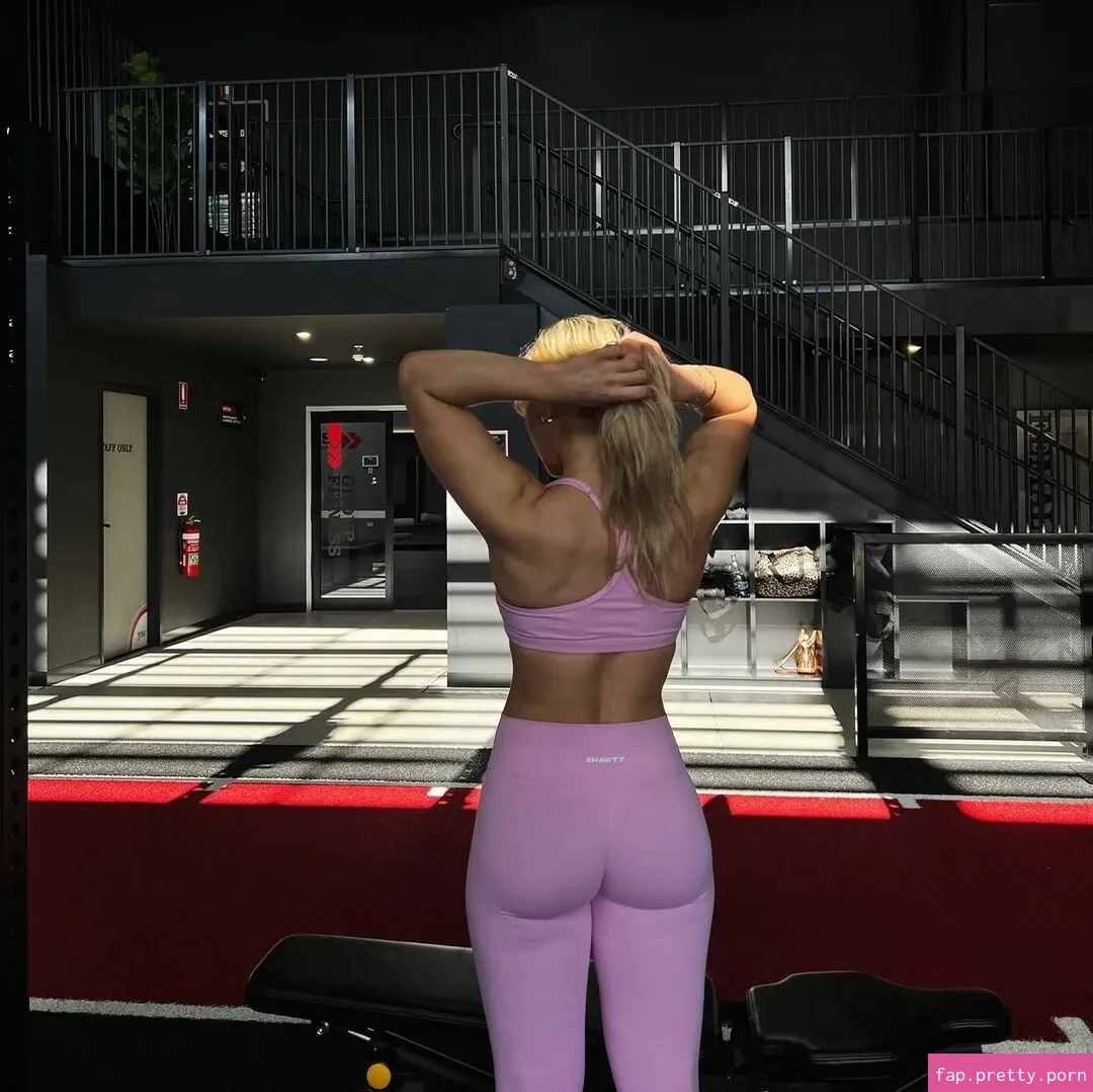 Chelsea Pearce - Photo #27