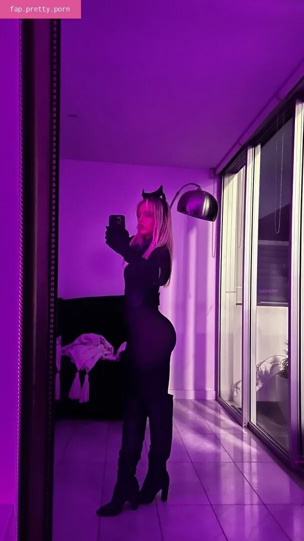 Chelsea Pearce content