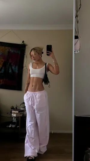 Chelsea Pearce content