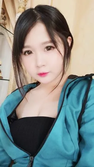 Clarissa Punipun content