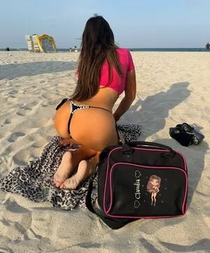 Claudia Romani content