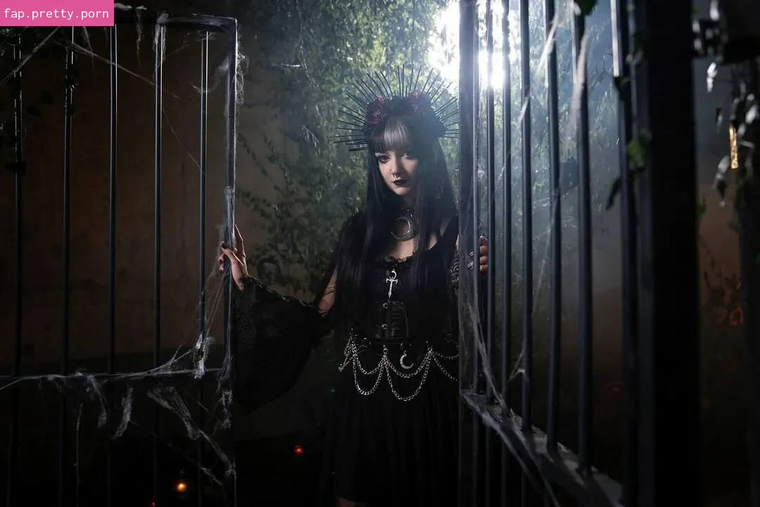 CreepyCassy - Photo #56