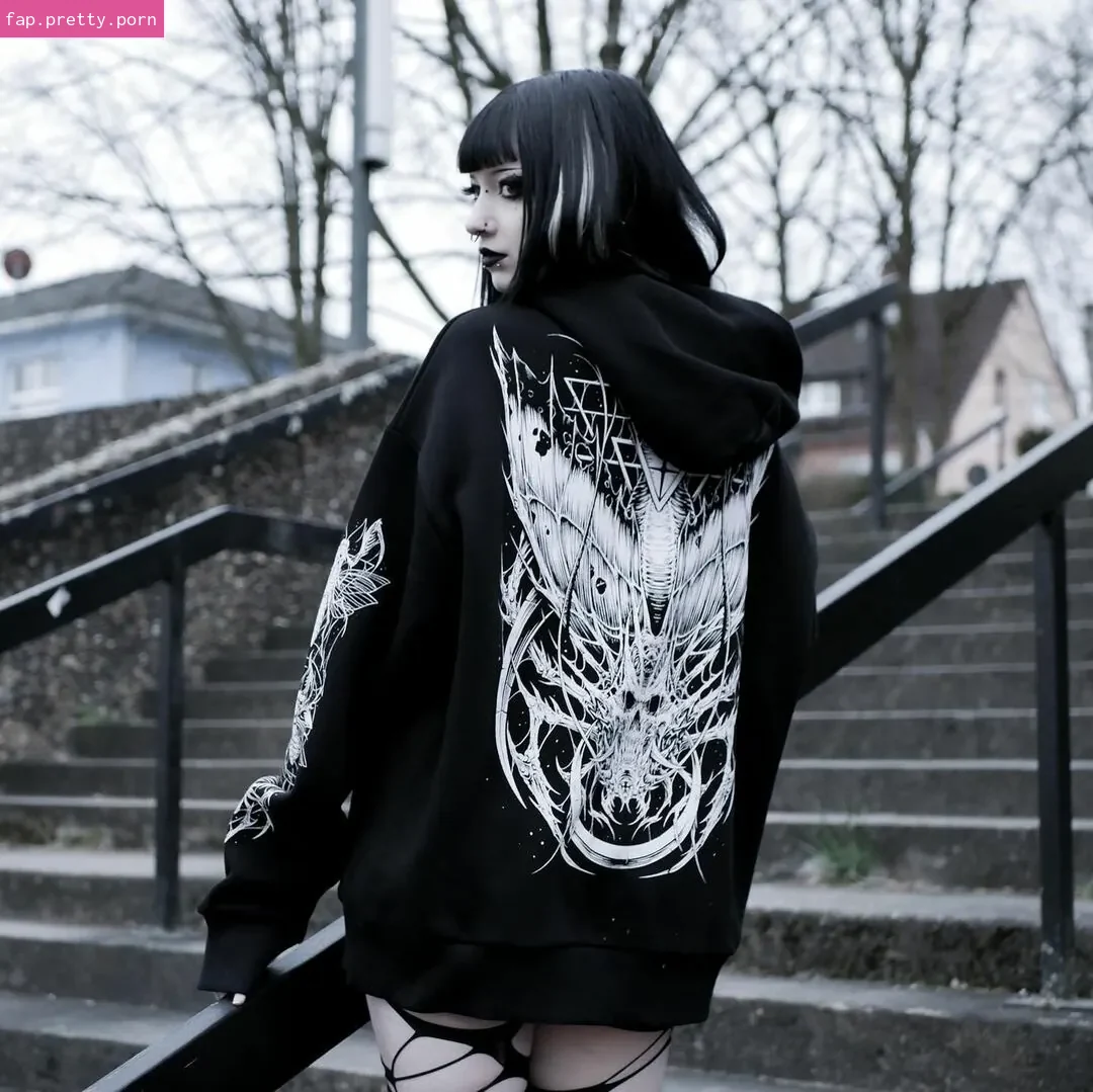 CreepyCassy - Photo #81