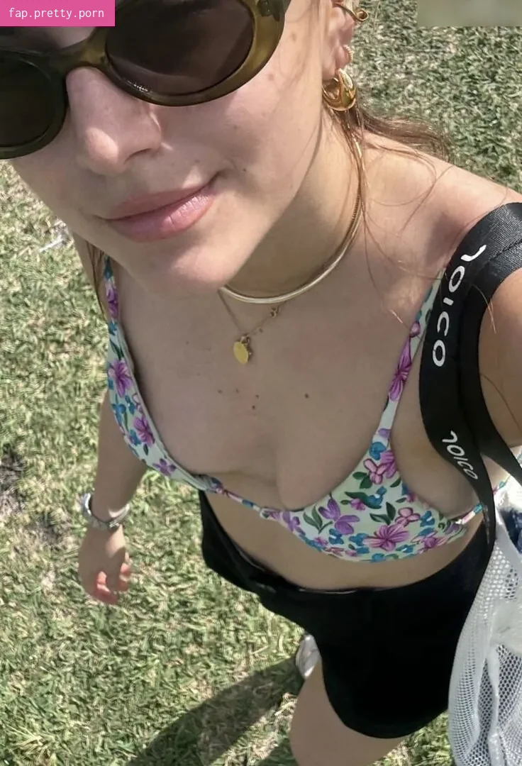 Charlotte Sine - Photo #35