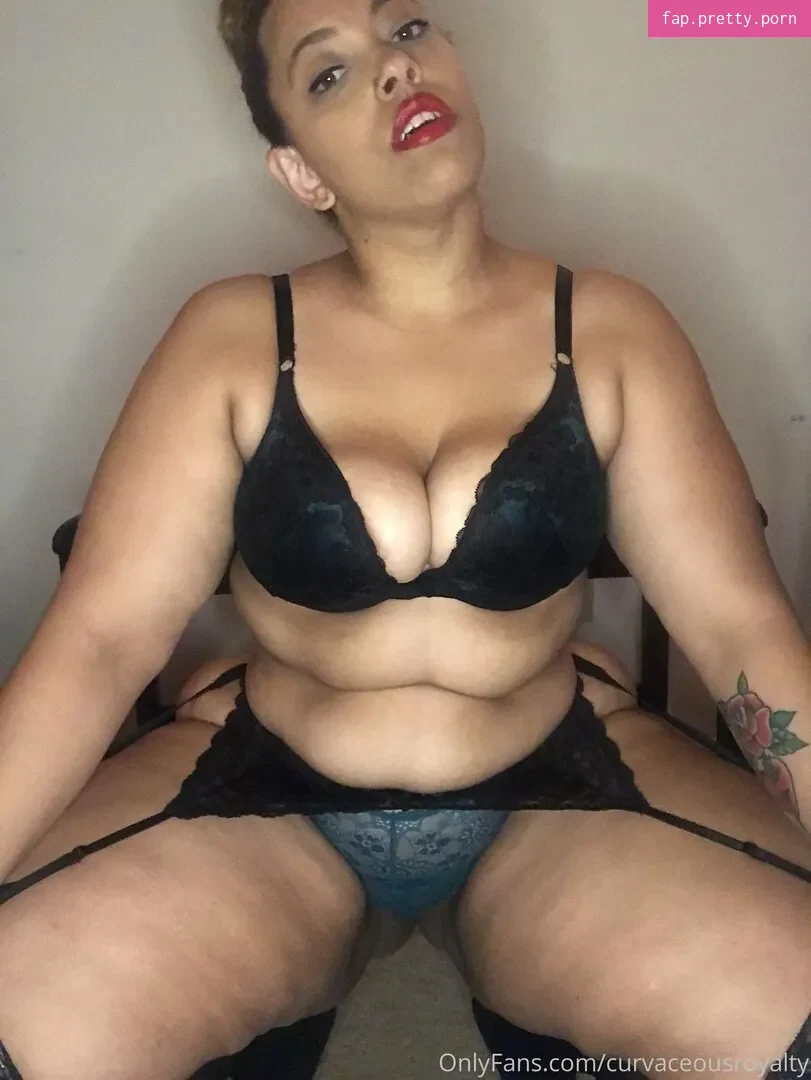 curvaceousroyalty - Photo #16