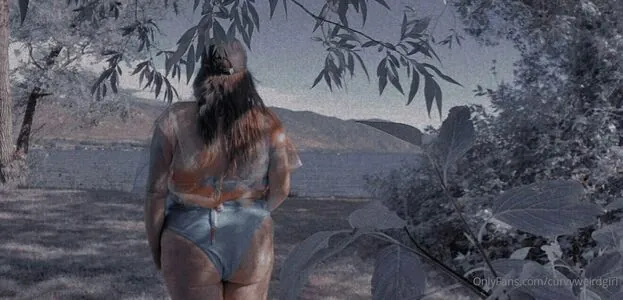 curvyweirdgirl content