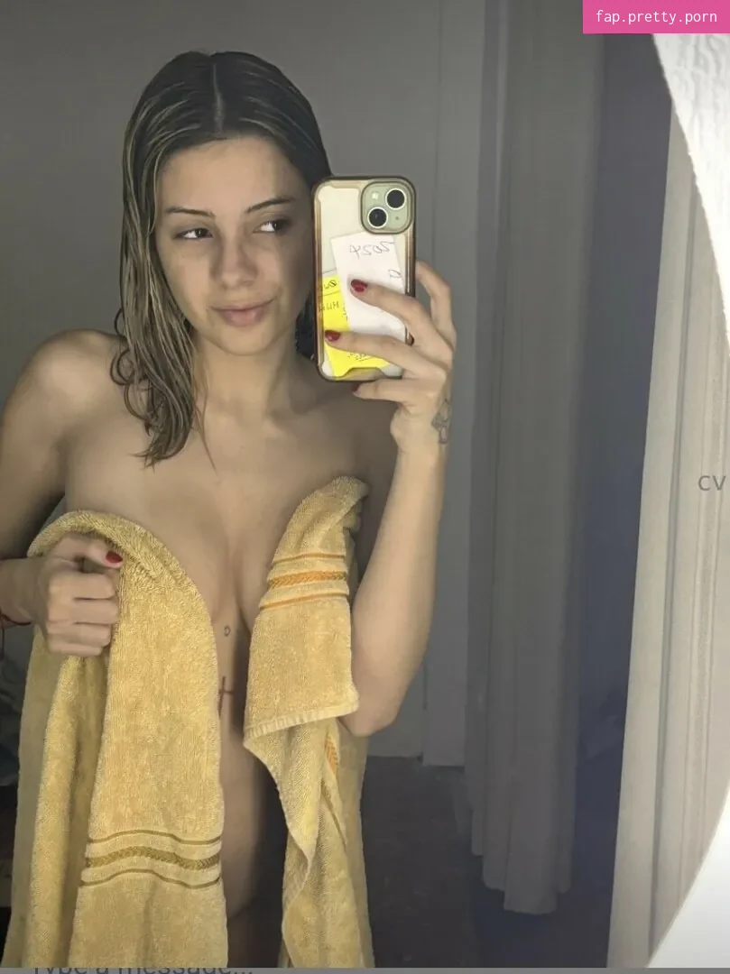 Camila Valencia - Photo #12