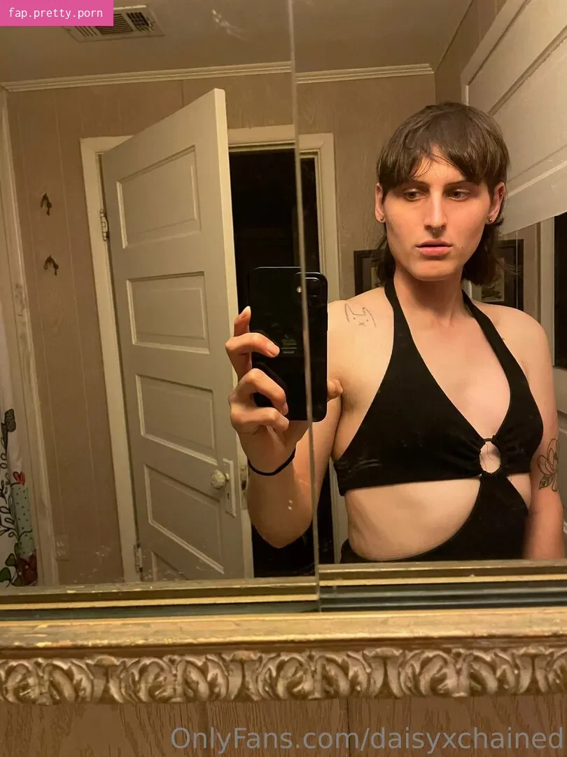 daisyxchained - Photo #05