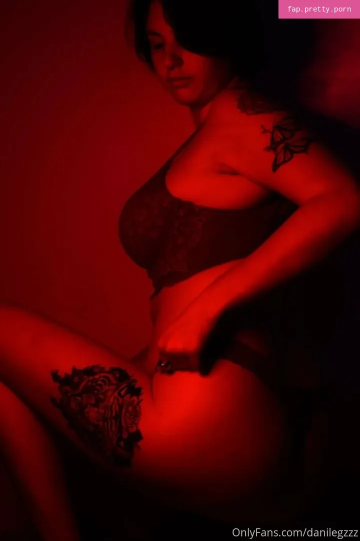 danalegzzz - Photo #01