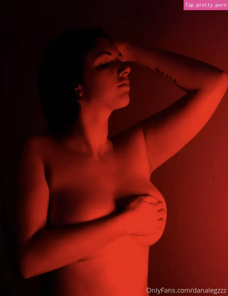 danalegzzz - Photo #03