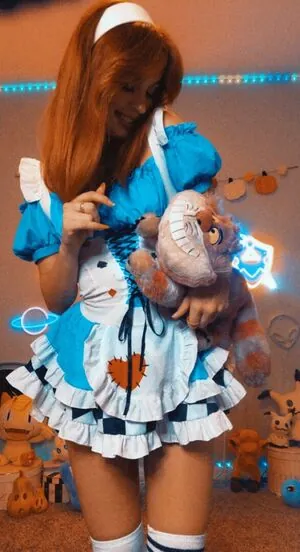 danielleboker content